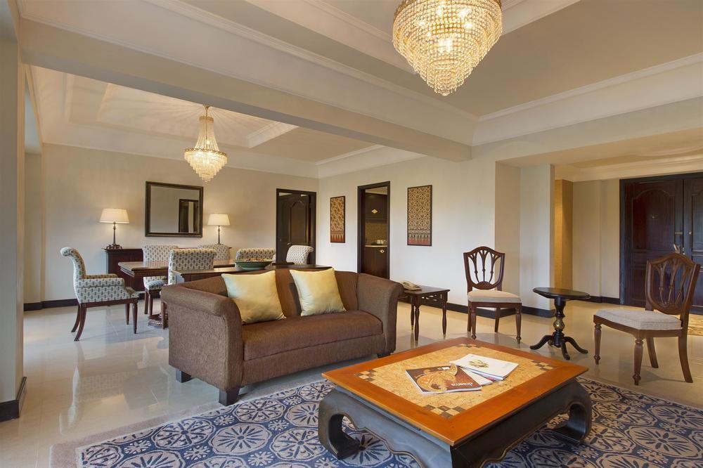 เชอราตัน มุสติกา ยอกยาการ์ตา รีสอร์ต แอนด์ สปา Hotel Maguwo ภายนอก รูปภาพ